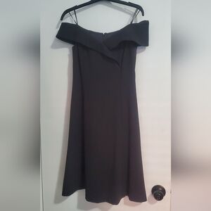 Chic Black One-Shoulder Dress